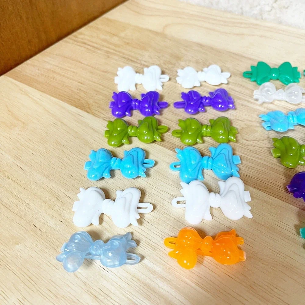 Vintage 80s 90s  Multi-Color Bow Barrettes Plastic Snap Tight Girls Goody Cutie